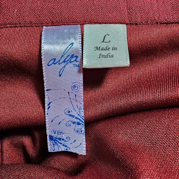 Francesca's Alya Woman size L Red Gauze Floral Embroidered Flowy Mini Skirt Boho - Picture 6 of 8